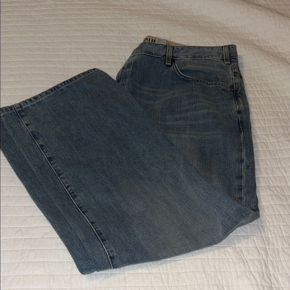 Eddie Bauer Men's Classic Denim Jeans